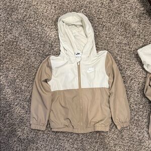Kids Nike windbreaker jacket
